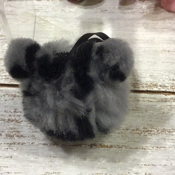 Pom Pom Key Rings - Picture 4 of 7